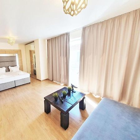 Atlantic Apartments Pomorie Buitenkant foto