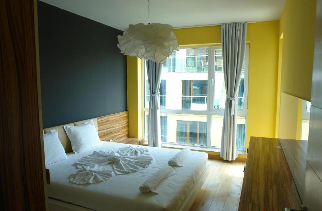 Atlantic Apartments Pomorie Buitenkant foto