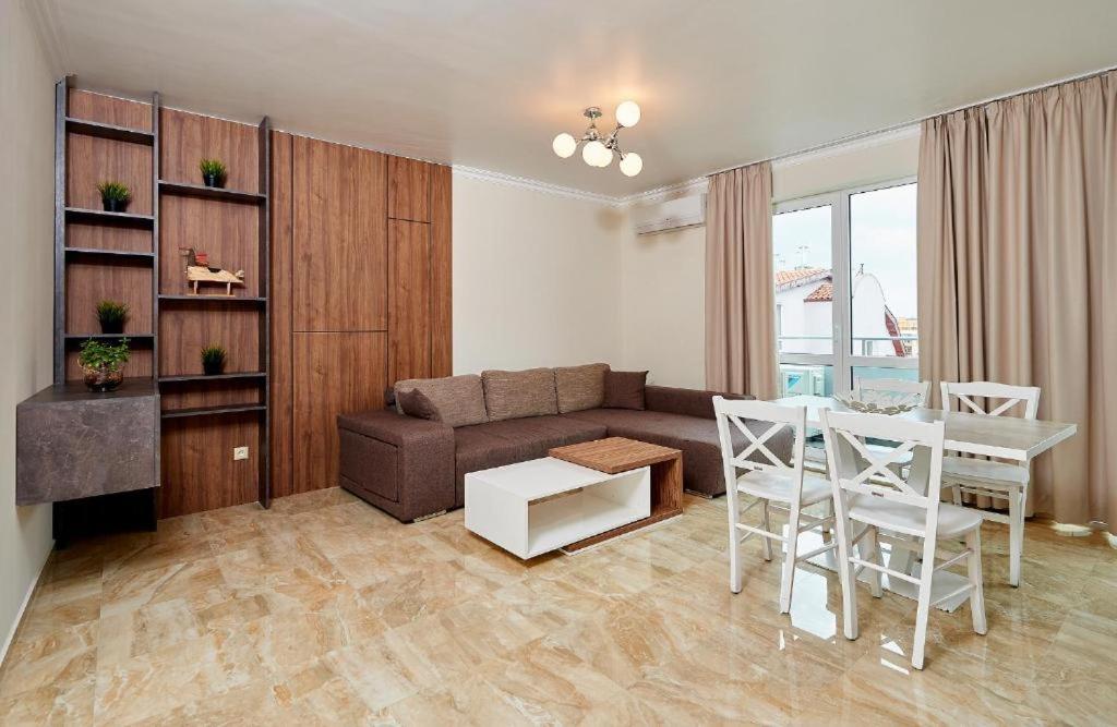 Atlantic Apartments Pomorie Buitenkant foto